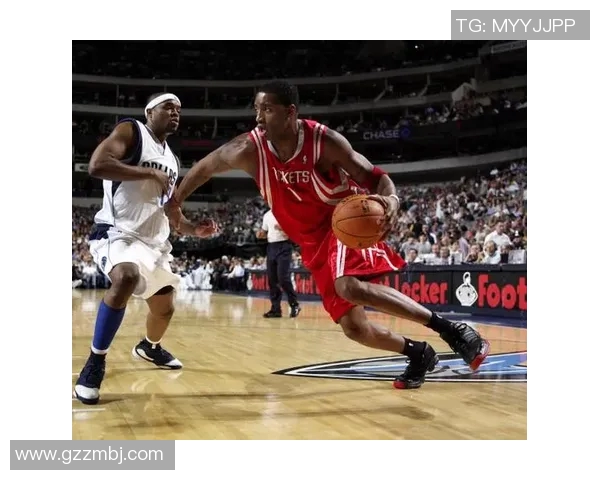 世界体育圈：篮板53-22，内线得分66-36，快攻27