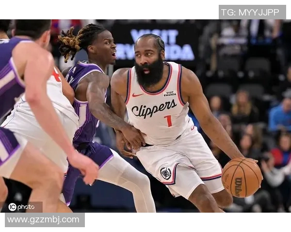 41分大胜国王！伦纳德33+5、哈登21分，快船找到赢球阵容，太猛了